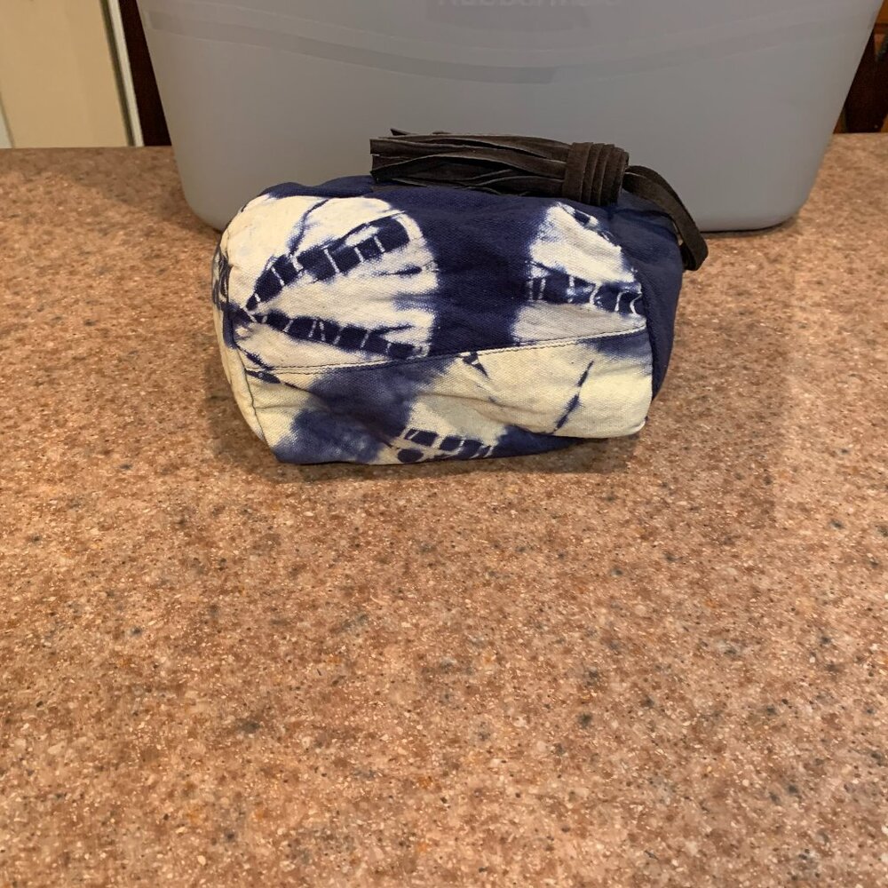Lovestitch Blue tie dye snvas medium cosmetic bag NEW